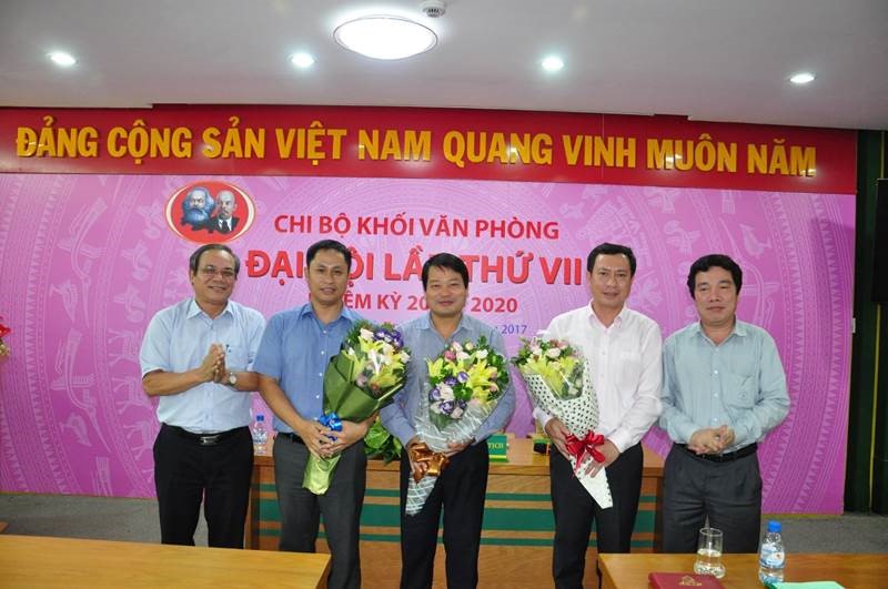 Chi bộ Khối Văn phòng tổ chức thành công Đại hội nhiệm kỳ 2017-2020