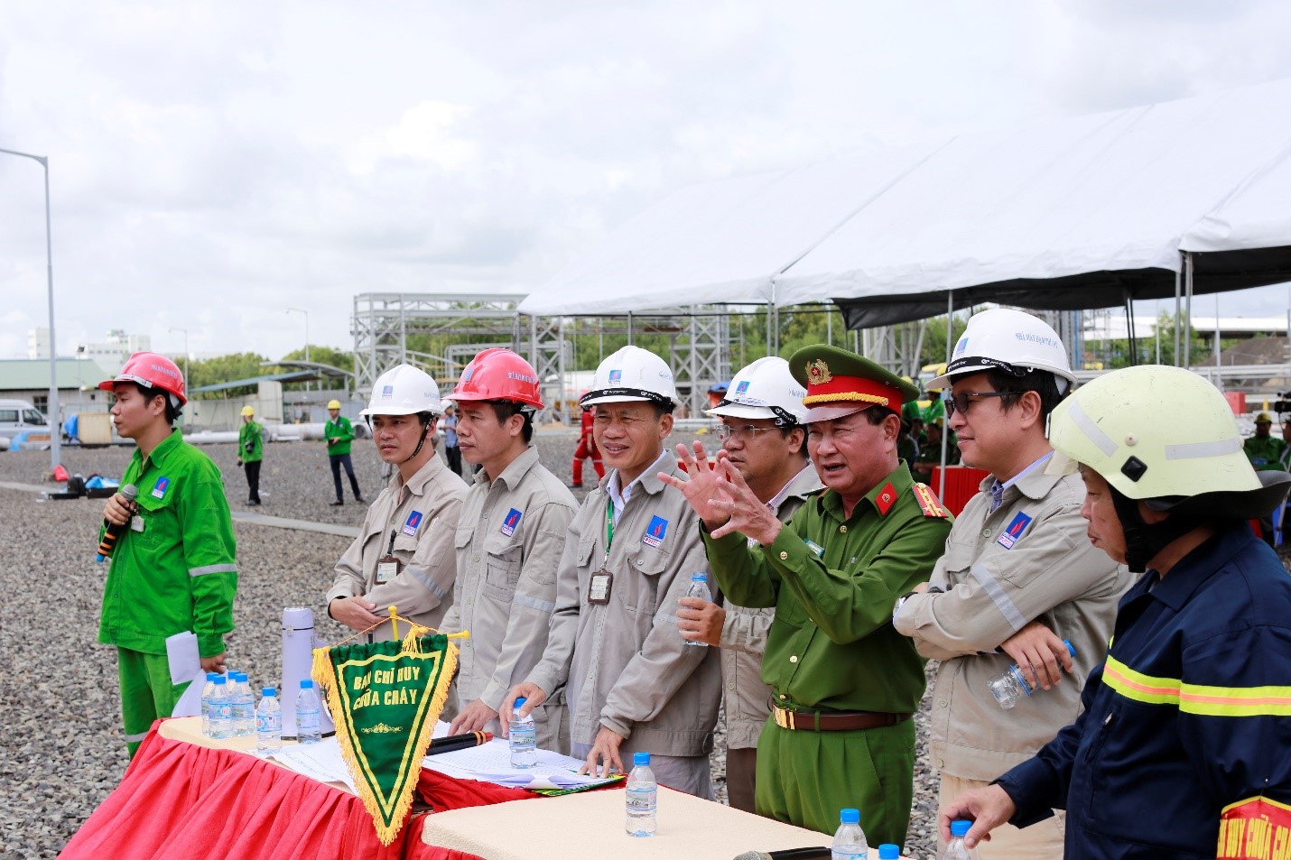 Nhà máy Đạm Phú Mỹ diễn tập xử lý tình huống cháy nổ và ứng phó sự cố bức xạ